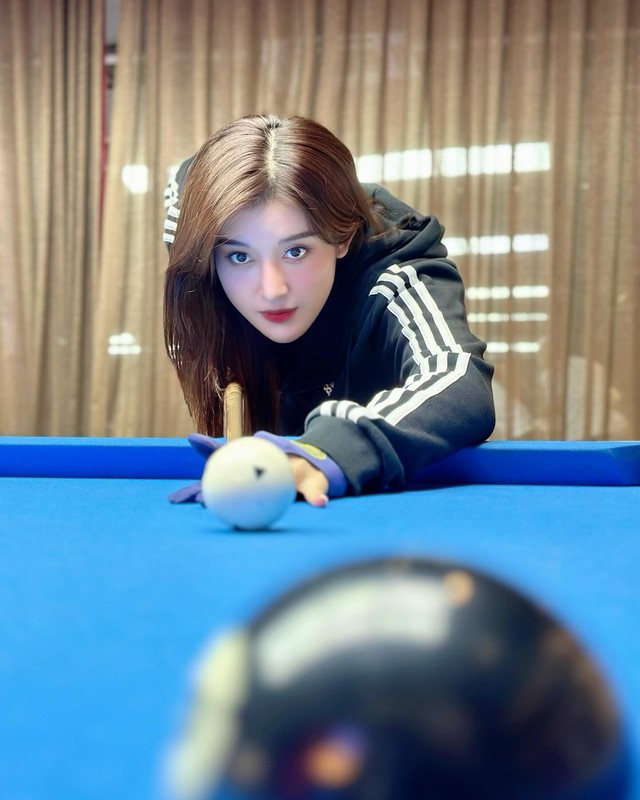 Lựa chọn của Huyền My dường như đã được định hình từ sớm, khi gia đình cô luôn yêu thích thể thao và bản thân cô cũng hiếu động từ nhỏ. Tài năng và sở thích đã dẫn lối người đẹp đến với công việc MC thể thao, nơi cô cảm thấy mình 