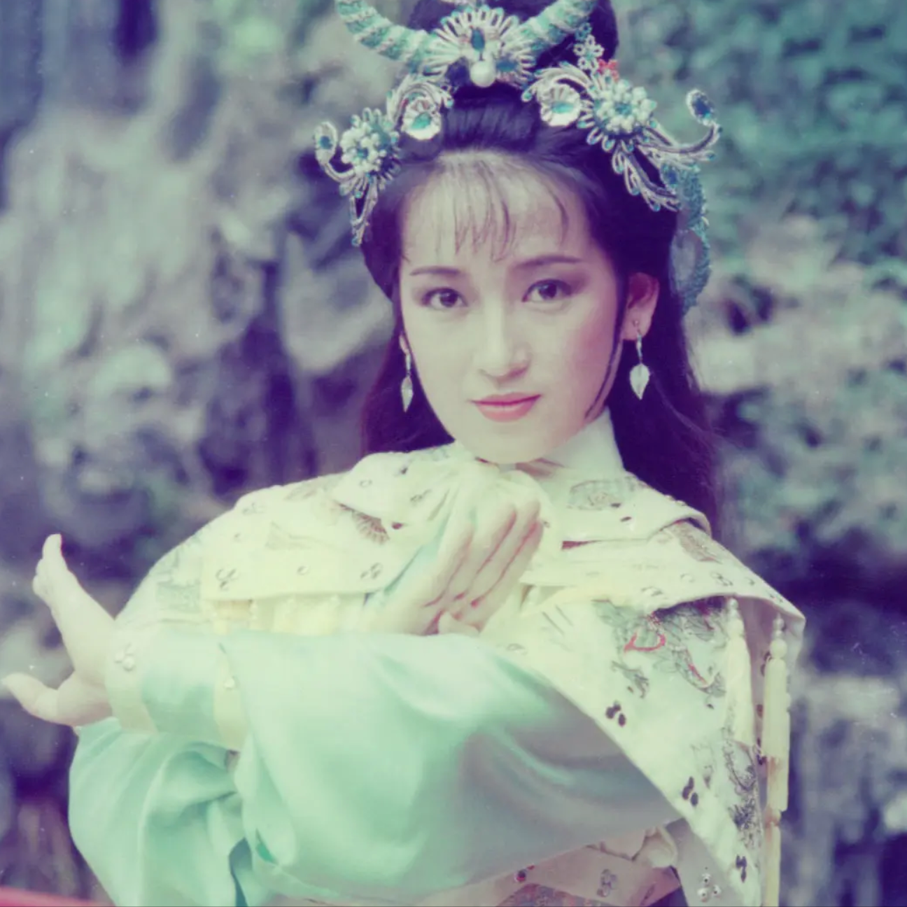 Cung Từ Ân vô cùng xinh đẹp và gây ấn tượng mạnh với nhiều vai diễn