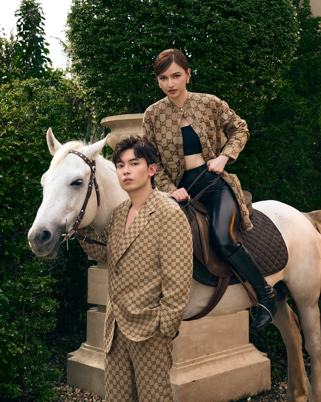 Cặp đôi trai tài gái sắc