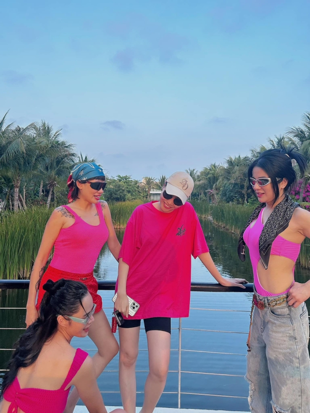 Ở bên cạnh bạn thân là lầy lội hết cỡ, Pông Chuẩn - Diệp Lâm Anh thi nhau bày trò nhí nhảnh