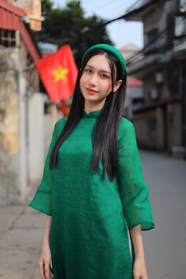 Giọng ca 8x đã thực hiện rất nhiều các ca phẫu thuật lớn nhỏ để có ngoại hình nữ tính như hiện tại