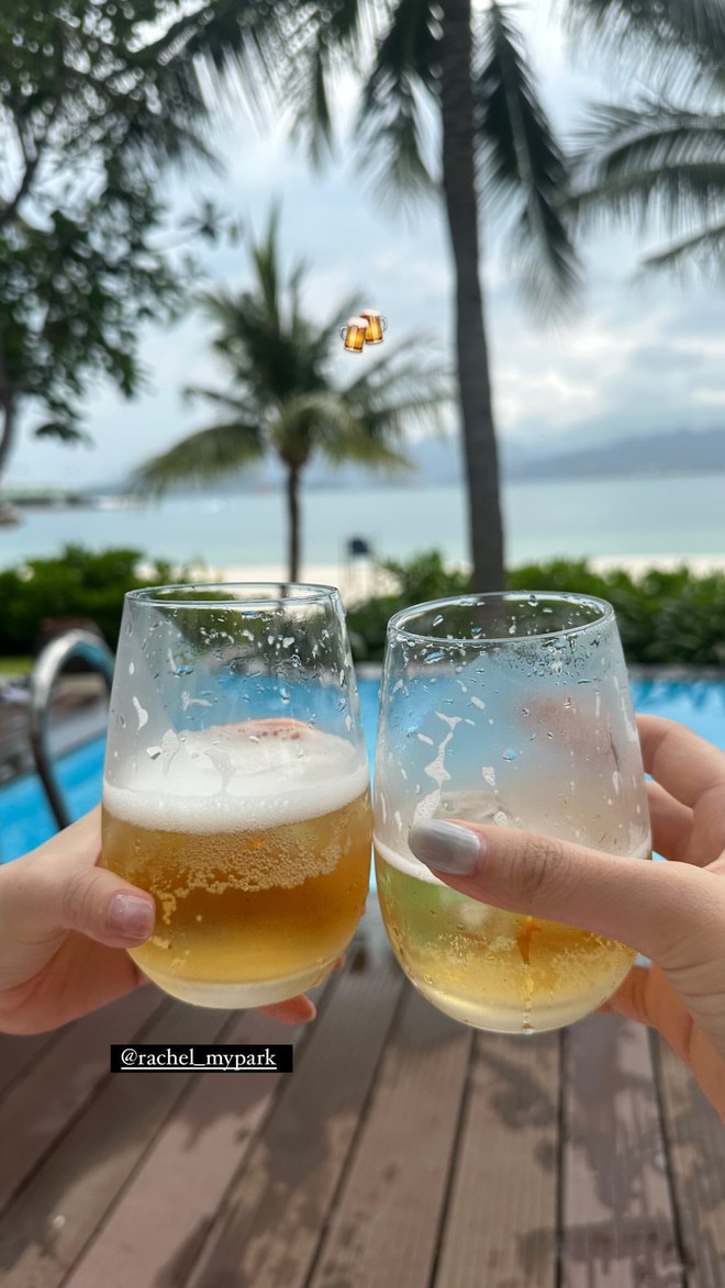 Trước đó, nữ diễn viên Choi Gyu Ri cũng xả ảnh 