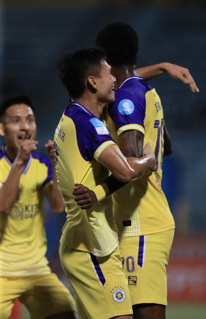 Về phía đội bóng của bầu Hiển, họ đã giành chiến thắng 2-1 trước Hà Tĩnh