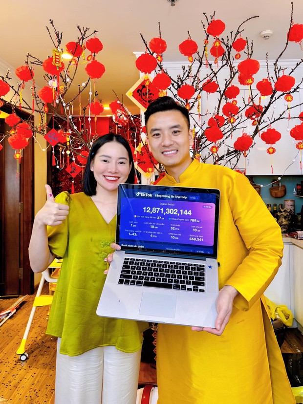 Doanh thu 1 phiên live vào đầu năm nay