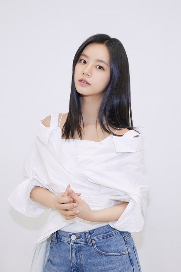 Hyeri đang là nhân vật được chú ý nhất trong câu chuyện tình ái của Han So Hee - Ryu Jun Yeol