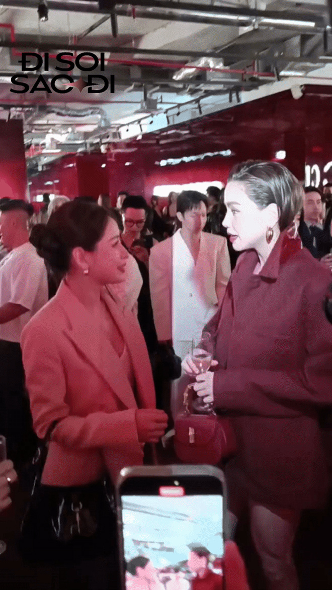 Combo slay, sang của Hà Hồ và Chi Pu khi đứng cạnh nhau