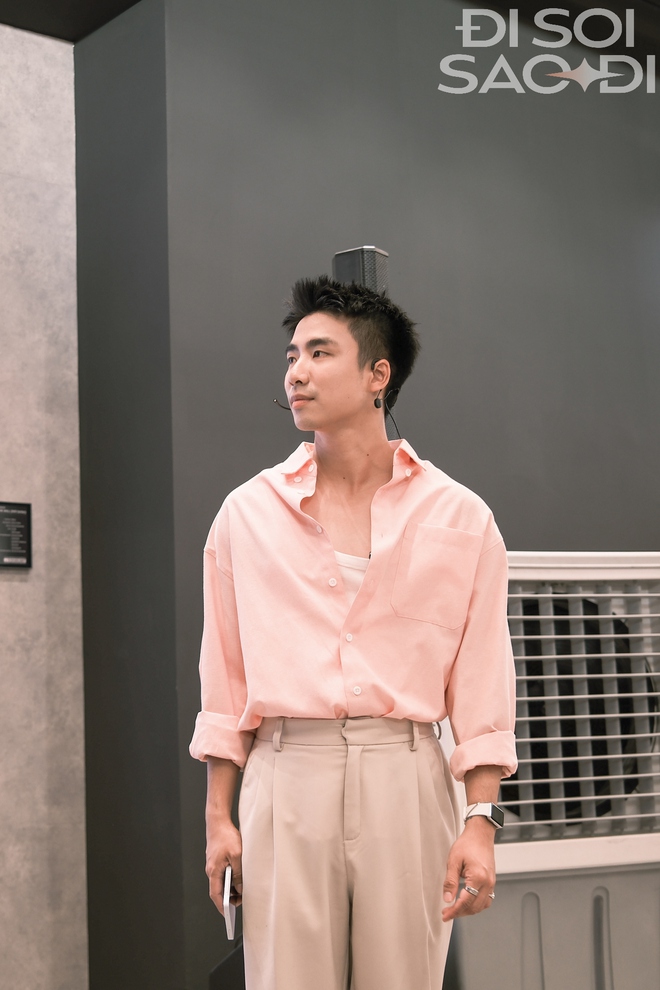 Nhưng bỗng nhiên 