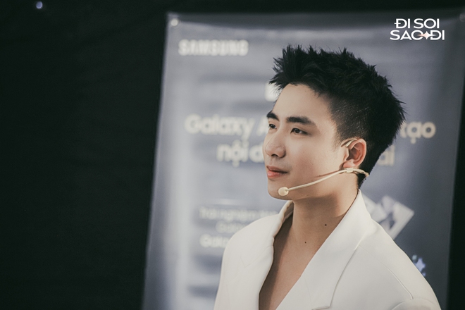 Nhìn tưởng sao hạng A liền!