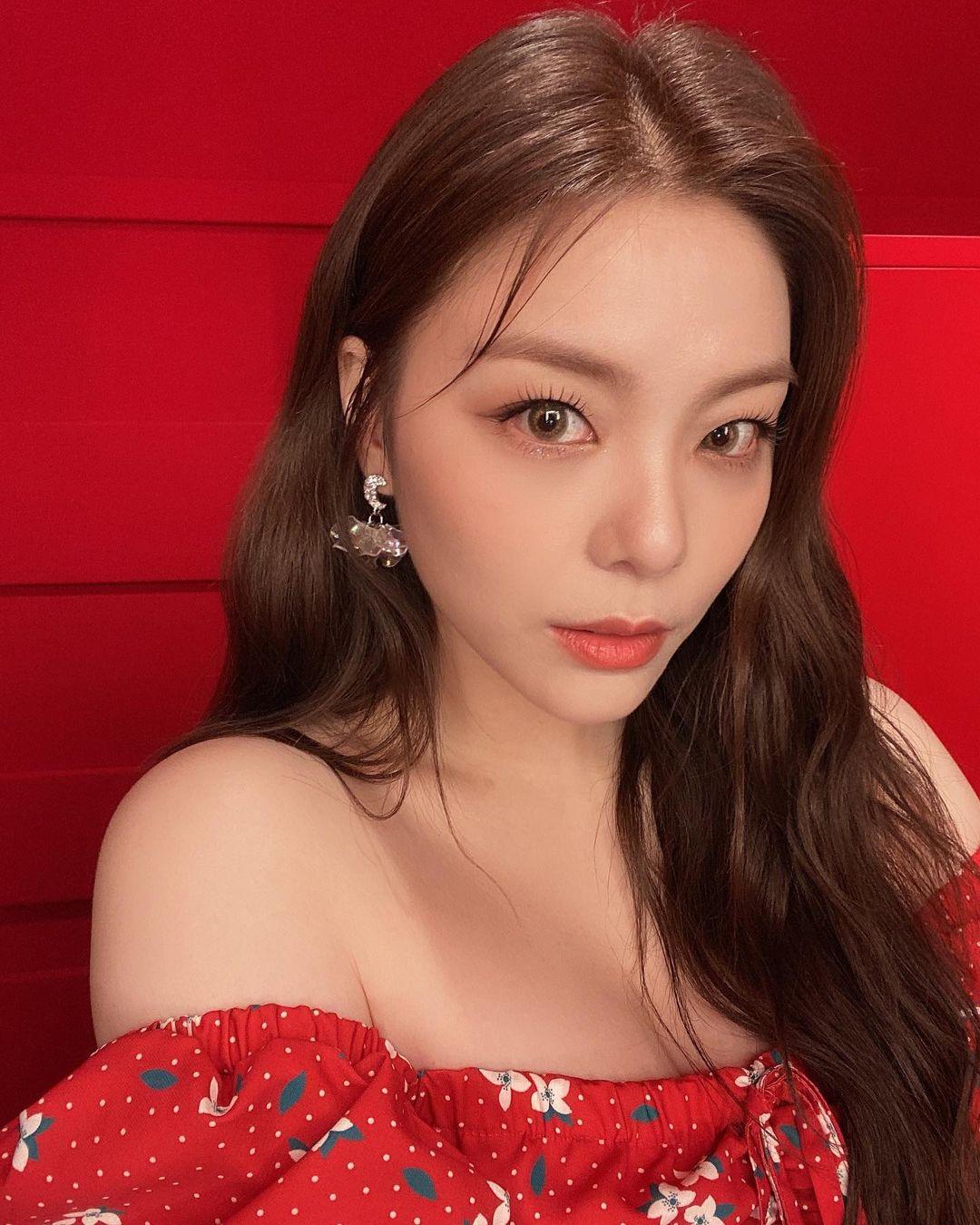 Ailee từng điêu đứng vì bị bạn trai cũ rao bán ảnh nhạy cảm