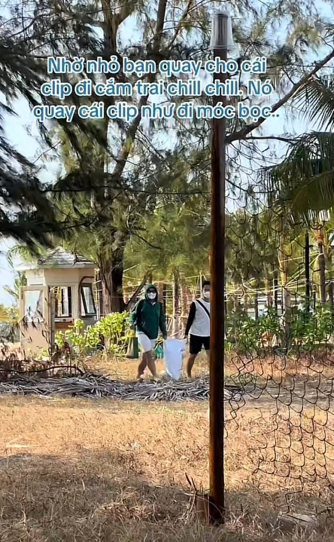 Rõ tinh thần là đi cắm trại thư giãn, sau khi về xem lại thì không thể nhận ra chính mình...