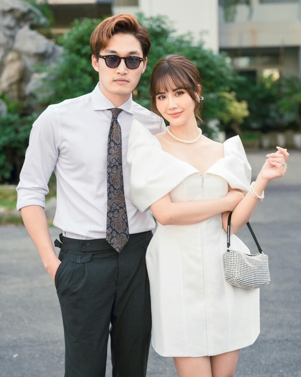 Cả hai còn thường xuyên xuất hiện trong bữa tiệc cùng bạn bè, sánh đôi ở các sự kiện