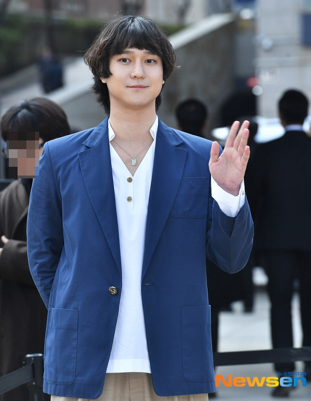 Nhưng cũng có ý kiến cho rằng nam diễn viên sinh năm 1990 vẫn khá điển trai