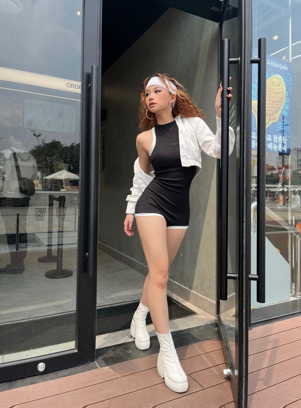 Cô nàng Gen Z sở hữu body vạn người mê, không sợ bị 