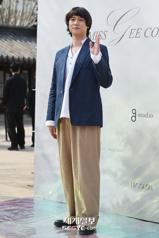 Được biết mỹ nam Reply 1988 đang trong thời gian nghỉ ngơi và có cân nặng lên đến 93kg