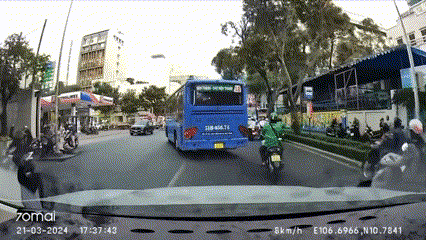 Clip khiến nhiều người bức xúc.