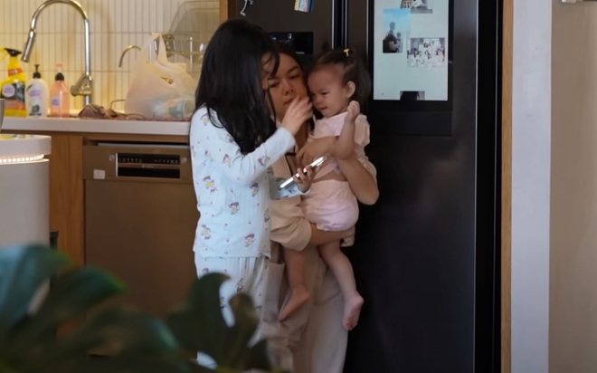 Tuệ An ngoan ngoãn, lễ phép với bố dượng