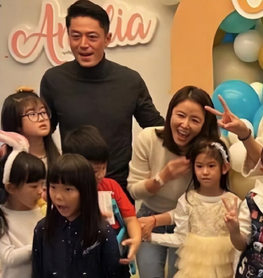 Lâm Tâm Như không ép buộc mà để con gái tự đưa ra sự lựa chọn cho bản thân