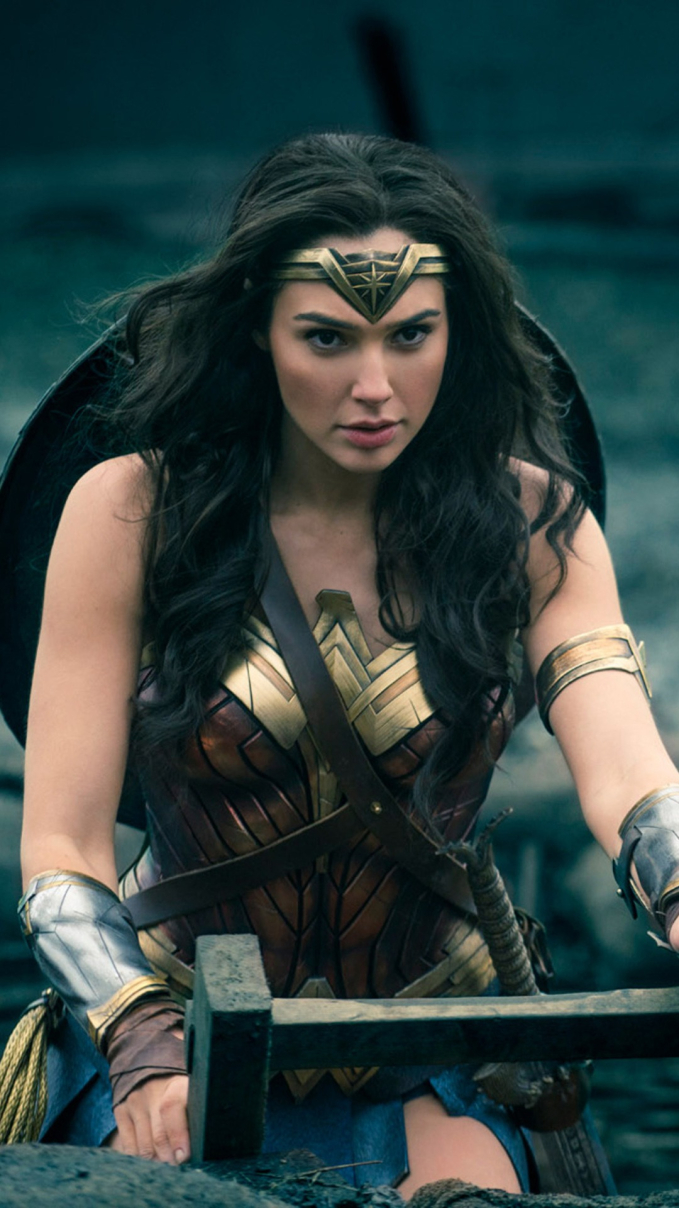 Gal Gadot trở thành nữ minh tinh đắt giá nhất hành tinh nhờ 