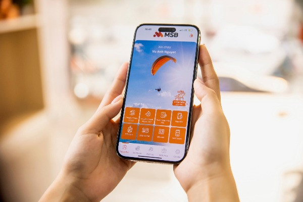 Khách hàng mở tài khoản tại MSB nhưng lại không được mở trên app điện thoại.