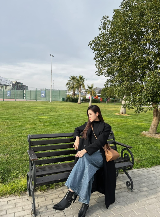 Đỗ Hà thường xuyên du lịch nước ngoài, cuộc sống như 