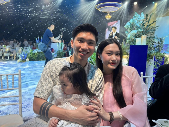 Văn Hậu và Hải My đẹp đôi tại đám cưới Quang Hải