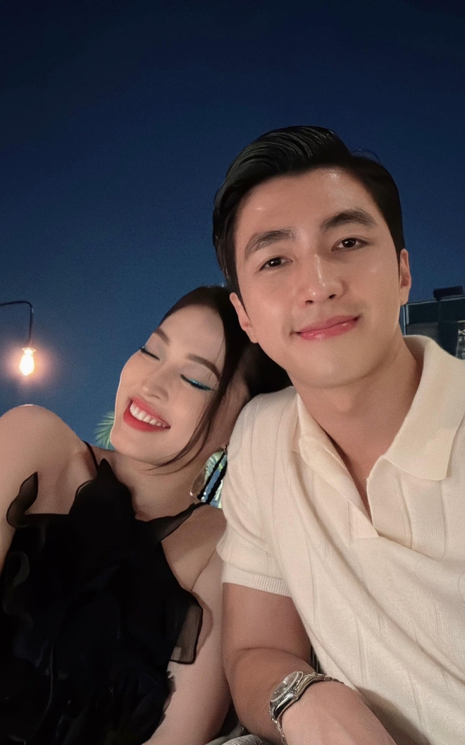 Cuộc sống hôn nhân viên mãn của cặp đôi khiến nhiều người không khỏi ngưỡng mộ