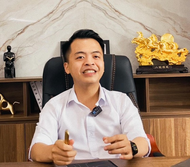 Anh Hạ Hồng Việt, Founder CTCP truyền thông và chiến lược Sellator, có hơn 10 năm làm Marketing Truyền thông Thương hiệu.