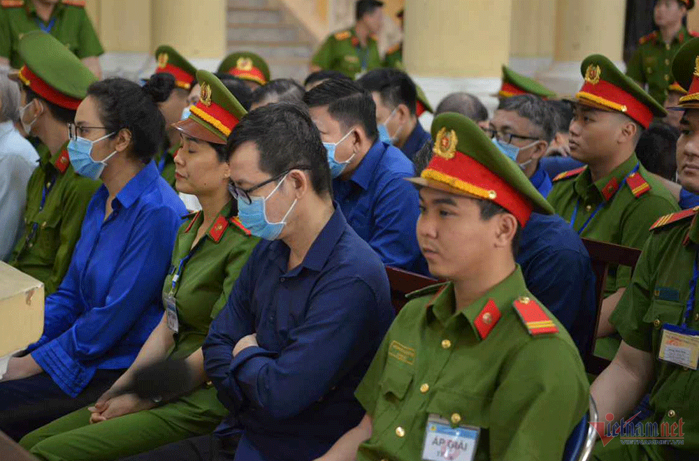 Các bị cáo tại tòa