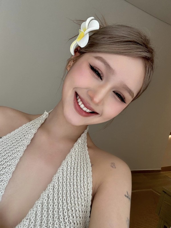 Mới đây, hot girl Xoài Non - vợ của streamer 