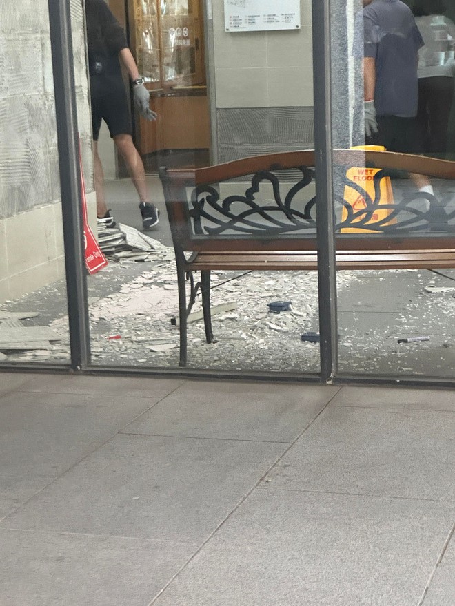 Không ở quá gần tâm chấn nhưng khu vực của Thắm vẫn bị ảnh hưởng khá nhiều