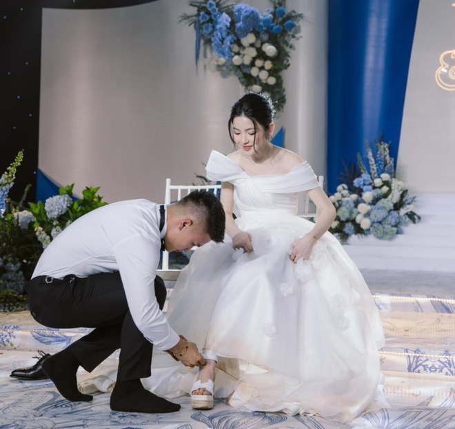 Trong gia đình Quang Hải, Chu Thanh Huyền là người đưa ra quyết định và muốn chồng nghe theo