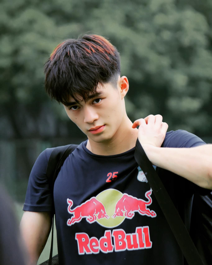 Thủ môn có ngoại hình sáng