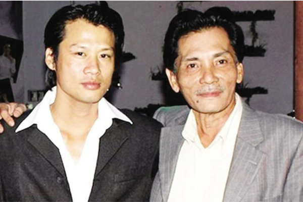 Nghệ sĩ Thương Tín và con trai ruột.