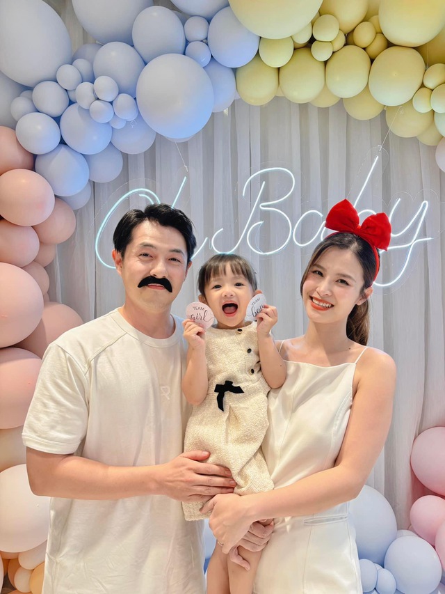 Đông Nhi và Ông Cao Thắng đã có 10 năm hẹn hò trước khi chính thức tổ chức hôn lễ ở Phú Quốc vào năm 2019