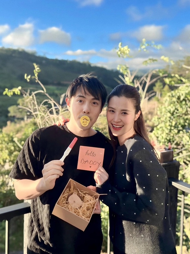 Vào đúng dịp kỷ niệm 15 mùa Valentine bên Ông Cao Thắng, Đông Nhi xác nhận đã mang bầu lần 2