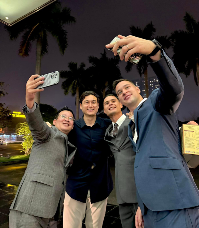 3 chàng cầu thủ Việt kiều: Đặng Văn Lâm, Adriano Schmidt và Nguyễn Filip.