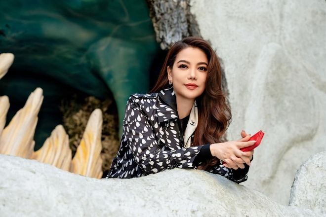 Sau này, Trương Ngọc Ánh công khai tình cảm với diễn viên Kim Lý nhưng cũng chỉ kéo dài được vài năm. Gần đây nhất chuyện tình chênh lệch tuổi tác giữa Trương Ngọc Ánh và nam diễn viên Anh Dũng cũng thu hút sự chú ý tuy nhiên hiện tại đang trong nghi vấn đường ai nấy đi.