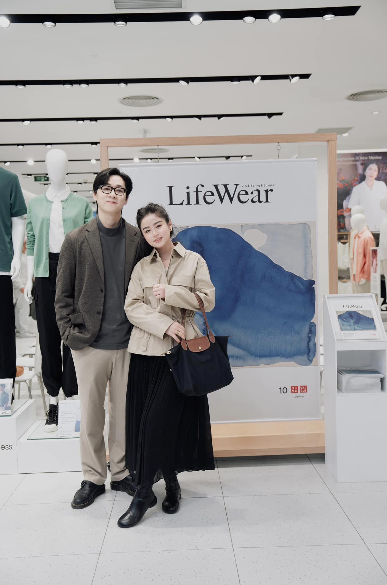 Kết hôn, sinh con sớm, Nam Thương thường được khen trẻ như chị gái của con