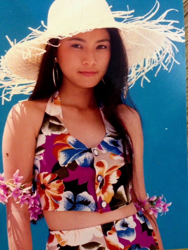 Chị cũng đã đạt được những danh hiệu và giải thưởng quý giá như: Nghệ sĩ ưu tú (2001), giải Bông sen vàng cho 