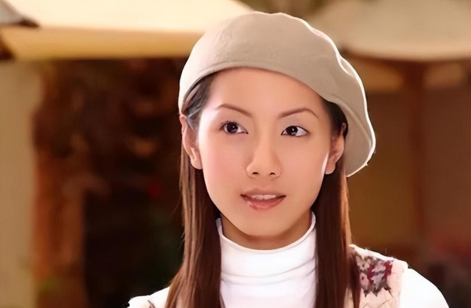 Danh tiếng của cô từng ngang hàng với Từ Hy Viên, Trần Kiều Ân, Dương Thừa Lâm, Lâm Y Thần