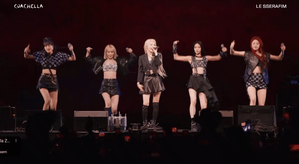 LE SSERAFIM trên sân khấu Coachella 2024 ngày 2