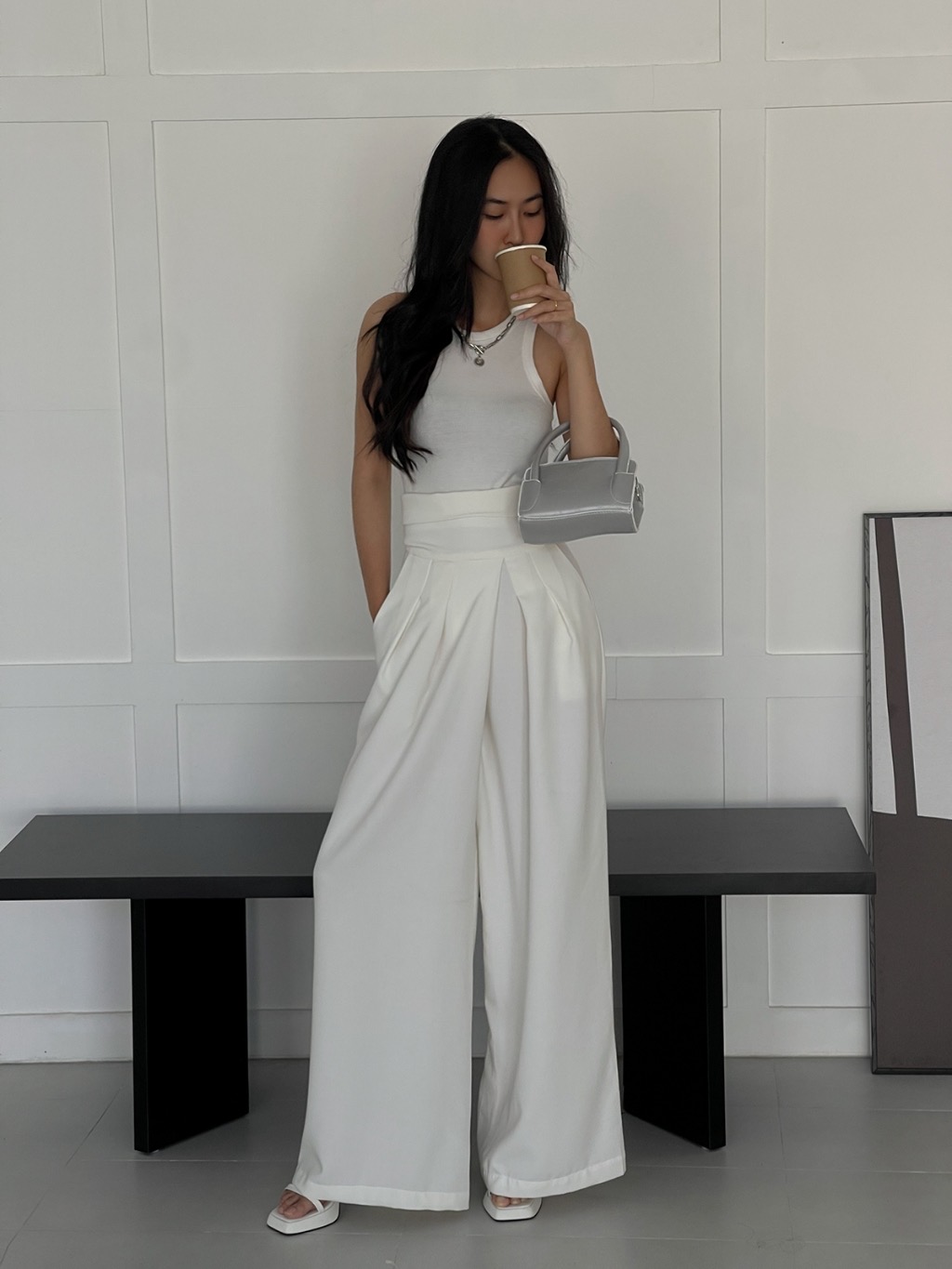 Nơi mua: Narcotics Studio