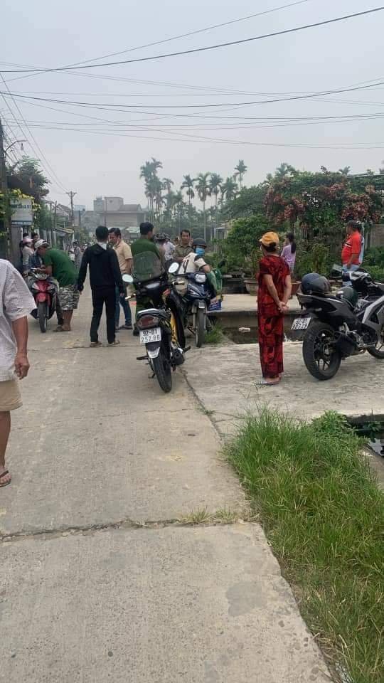 Cơ quan chức năng thu thập thông tin, điều tra nhân thân của cháu bé Ảnh: Facebook