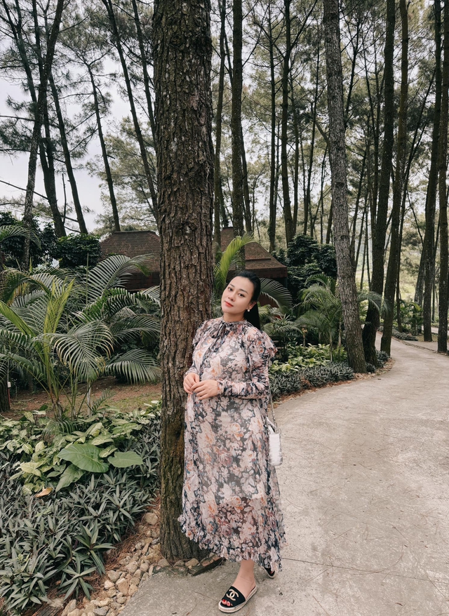 Bà xã shark Bình khoe vóc dáng đã to lớn hơn trước và tiết lộ sự tinh nghịch của hai em bé trong bụng