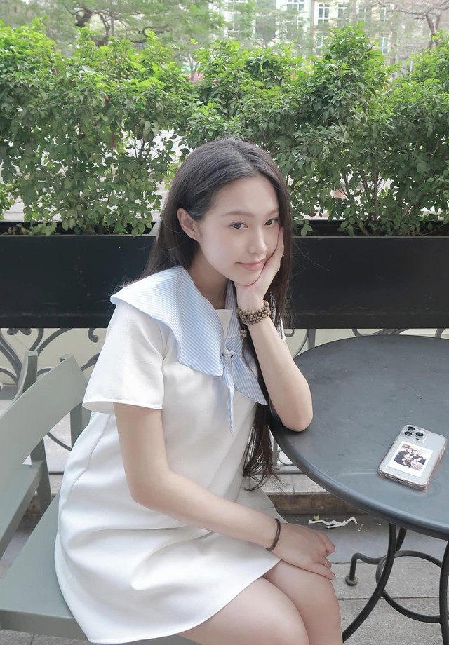 Doãn Hải My mang bầu vẫn sở hữu visual cực phẩm