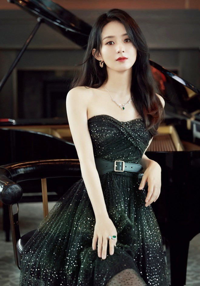 Triệu Lệ Dĩnh từng là sao nữ bị chỉ trích là có EQ thấp, không biết cách nói chuyện