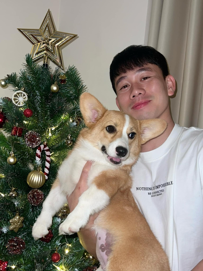 Chàng cầu thủ hội tụ đủ kinh tế, tử tế mà vẫn độc thân