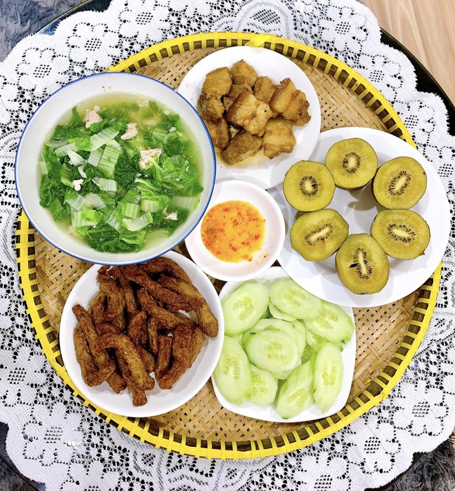 Mẹ bỉm sau sinh tự làm món ăn mà ai cũng khen