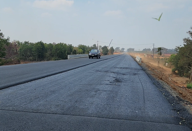 Dự án đường Hồ Chí Minh đoạn tránh phía Đông TP Buôn Ma Thuột bị xác định chậm tiến độ. Ảnh: NLĐ