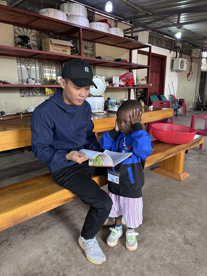 Sơ hở là meme và tiểu phẩm